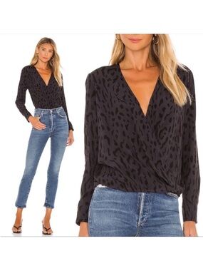 Rails Hillary Surplice Top in Ash Cheetah Size Medium